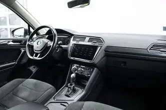 Volkswagen Tiguan, 2.0, 110 kW, дизель, автомат, передний привод