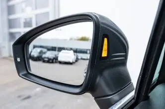 Volkswagen Tiguan, 2.0, 110 kW, дизель, автомат, передний привод