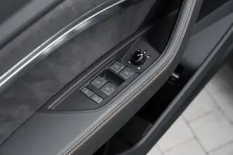 Audi e-tron, 300 kW, electric, automatic, four-wheel drive