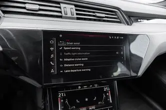 Audi e-tron, 300 kW, electric, automatic, four-wheel drive