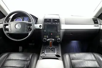 Volkswagen Touareg, 2.5, 128 kW, diesel, automatic, four-wheel drive