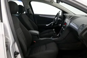 Ford Mondeo, 2.0, 107 kW, petrol, manual, front-wheel drive