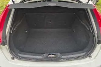 Volvo V40, 1.6, 84 kW, diesel, automatic, front-wheel drive