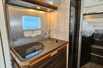 Laika ECOVIP, 2.2, 103 kW, diisel, automaat, esivedu
