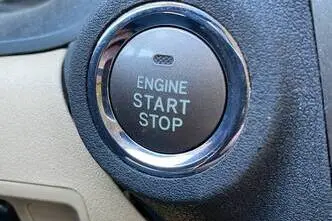 Lexus IS 220, 2.2, 130 kW, дизель, механическая, задний привод