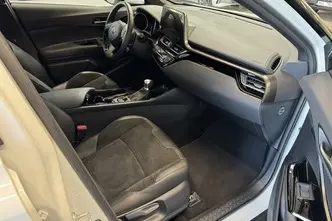 Toyota C-HR, 1.8, 72 kW, гибрид, автомат, передний привод
