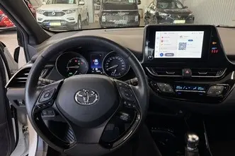 Toyota C-HR, 1.8, 72 kW, гибрид, автомат, передний привод
