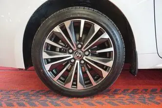 Toyota Corolla, 1.8, 103 kW, hübriid, automaat, esivedu