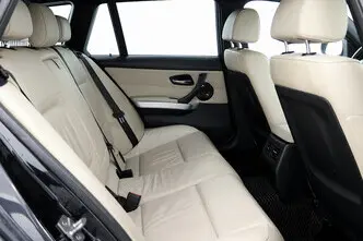 BMW 330, 3.0, 180 kW, diisel, manuaal, tagavedu