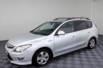 Hyundai i30, 1.6, 93 kW, бензин, механическая, передний привод