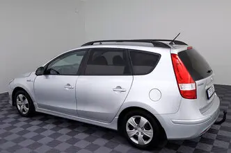 Hyundai i30, 1.6, 93 kW, бензин, механическая, передний привод