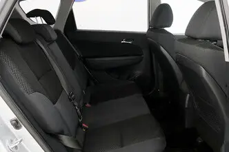 Hyundai i30, 1.6, 93 kW, бензин, механическая, передний привод