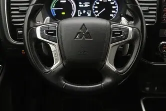 Mitsubishi Outlander, 2.0, 89 kW, pistikhübriid, automaat, nelikvedu