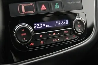 Mitsubishi Outlander, 2.0, 89 kW, pistikhübriid, automaat, nelikvedu