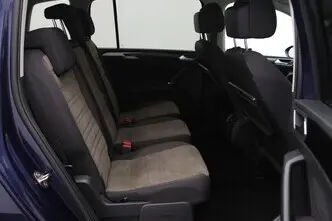 Volkswagen Touran, 1.6, 85 kW, diisel, automaat, esivedu