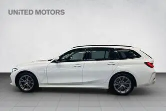 BMW 320, 150 kW, petrol, automatic, four-wheel drive