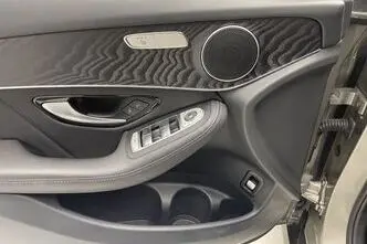 Mercedes-Benz GLC 200, 2.0, 145 kW, hübriid, automaat, nelikvedu