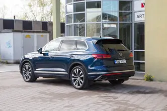 Volkswagen Touareg, 3.0, 170 kW, дизель, автомат, полный привод