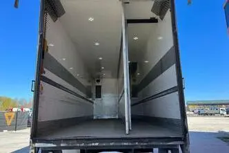 DAF CF 370 6x2, 271 kW, дизель, автомат