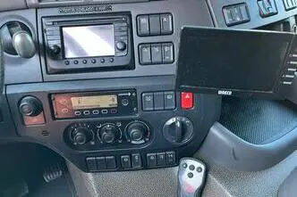 DAF CF 370 6x2, 271 kW, дизель, автомат