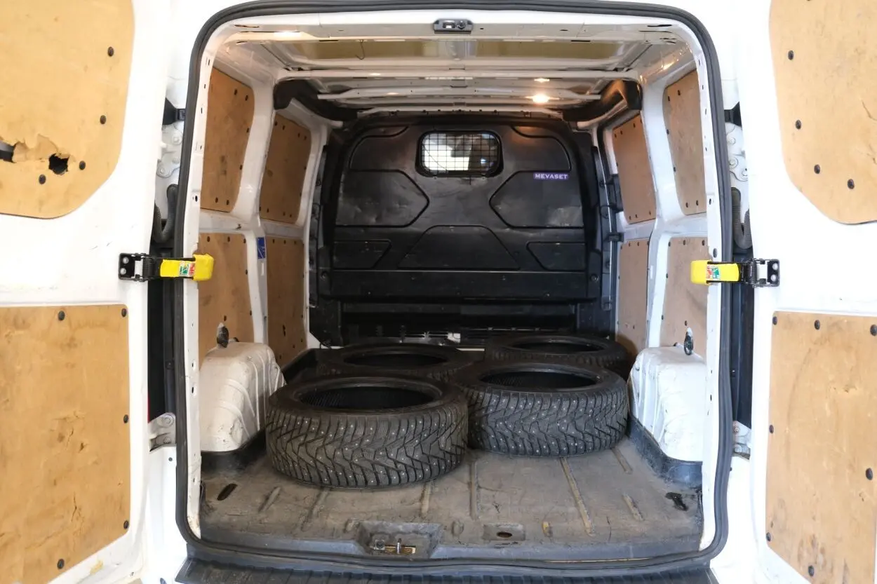 Ford Transit Custom, 2.2, 114 kW, diesel, manual, front-wheel drive
