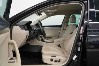 Škoda Superb, 2.0, 140 kW, diesel, automatic, four-wheel drive