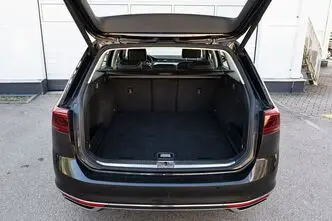 Volkswagen Passat, 2.0, 110 kW, diesel, automatic, front-wheel drive
