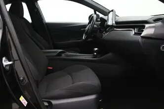 Toyota C-HR, 1.8, 72 kW, hübriid, automaat, esivedu