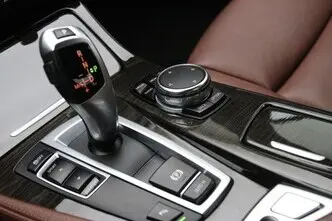 BMW 520, 2.0, 140 kW, diisel, automaat, tagavedu