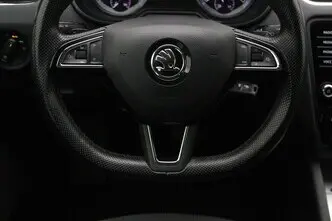 Škoda Octavia, 1.6, 85 kW, diisel, automaat, esivedu