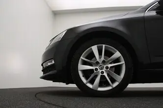 Škoda Octavia, 1.6, 85 kW, diisel, automaat, esivedu
