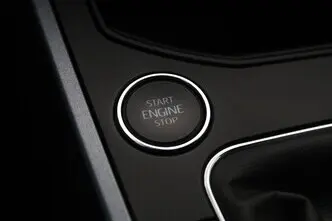 SEAT Arona, 1.0, 70 kW, bensiin, manuaal, esivedu