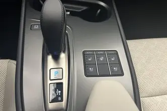 Lexus UX 300, 57 kW, электричество, передний привод