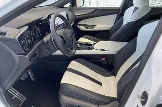 Lexus NX 450, 2.5, 136 kW, подключаемый гибрид, автомат, полный привод