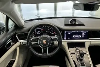 Porsche Panamera, 2.9, 324 kW, petrol, automatic, four-wheel drive