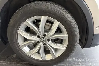 Volkswagen Tiguan, 2.0, 140 kW, bensiin, automaat, nelikvedu