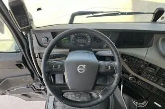 Volvo FH 750 8x4*4, 552 kW, diesel, automatic