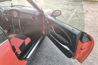 MINI ONE, 1.6, 66 kW, bensiin, manuaal, esivedu