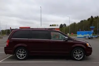 Chrysler Town & Country, 3.8, 142 kW, bensiin, automaat, esivedu