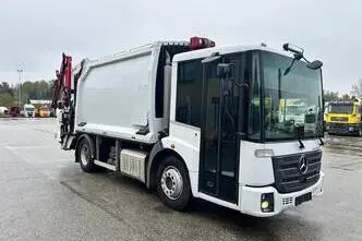 Mercedes-Benz ECONIC 1830 4X2 EURO6 + NORBA + FERRARI CRANE, 220 kW, дизель, автомат
