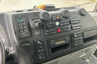 Mercedes-Benz ECONIC 1830 4X2 EURO6 + NORBA + FERRARI CRANE, 220 kW, дизель, автомат