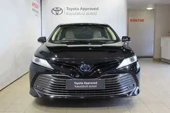 Toyota Camry, 2.5, 131 kW, hybrid, automatic, front-wheel drive