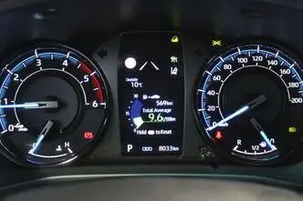 Toyota Hilux, 2.4, 110 kW, diisel, automaat, nelikvedu