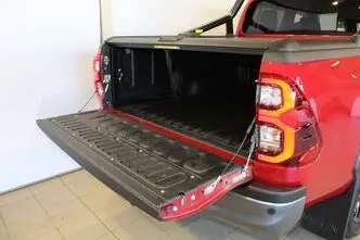 Toyota Hilux, 2.4, 110 kW, diisel, automaat, nelikvedu