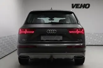 Audi Q7, 3.0, 170 kW, hybrid, automatic, four-wheel drive