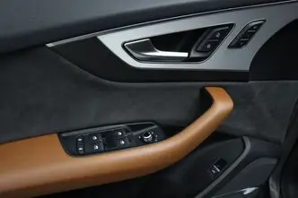 Audi Q7, 3.0, 170 kW, hybrid, automatic, four-wheel drive