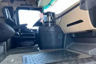 Mercedes-Benz Actros, 12.8, 330 kW, diisel, tagavedu