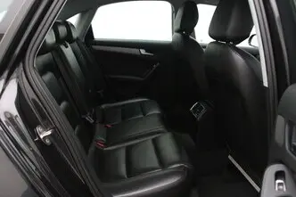 Audi A4, 1.8, 125 kW, bensiin, manuaal, esivedu