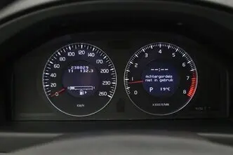 Volvo V70, 2.0, 149 kW, bensiin, automaat, esivedu