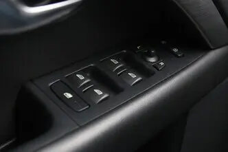 Volvo V70, 2.0, 149 kW, bensiin, automaat, esivedu